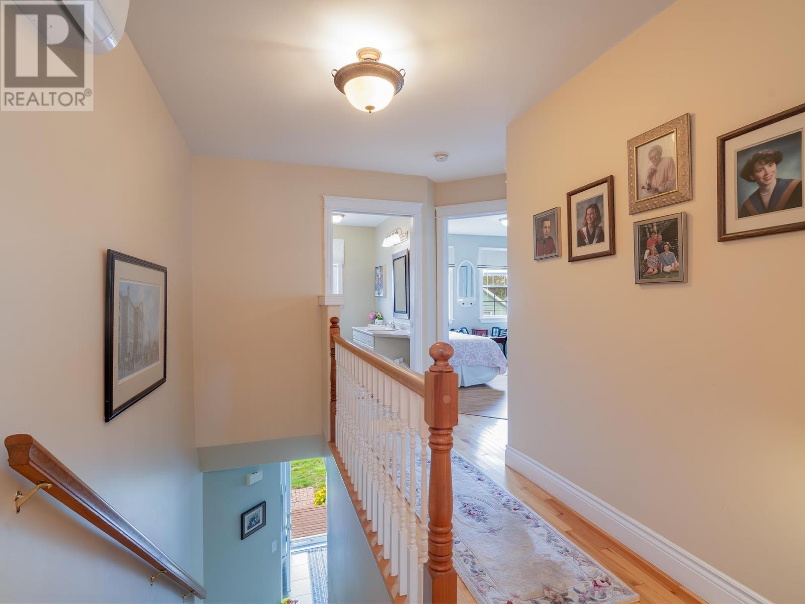 16 Esher Street - Image 13