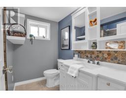 296 Weber Street E, Kitchener, ON N2H1G2 Photo 17