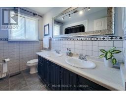 8 Hunter Road, Grimsby, ON L3M4A4 Photo 22