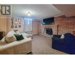 8 Hunter Road, Grimsby, ON L3M4A4 Photo 26