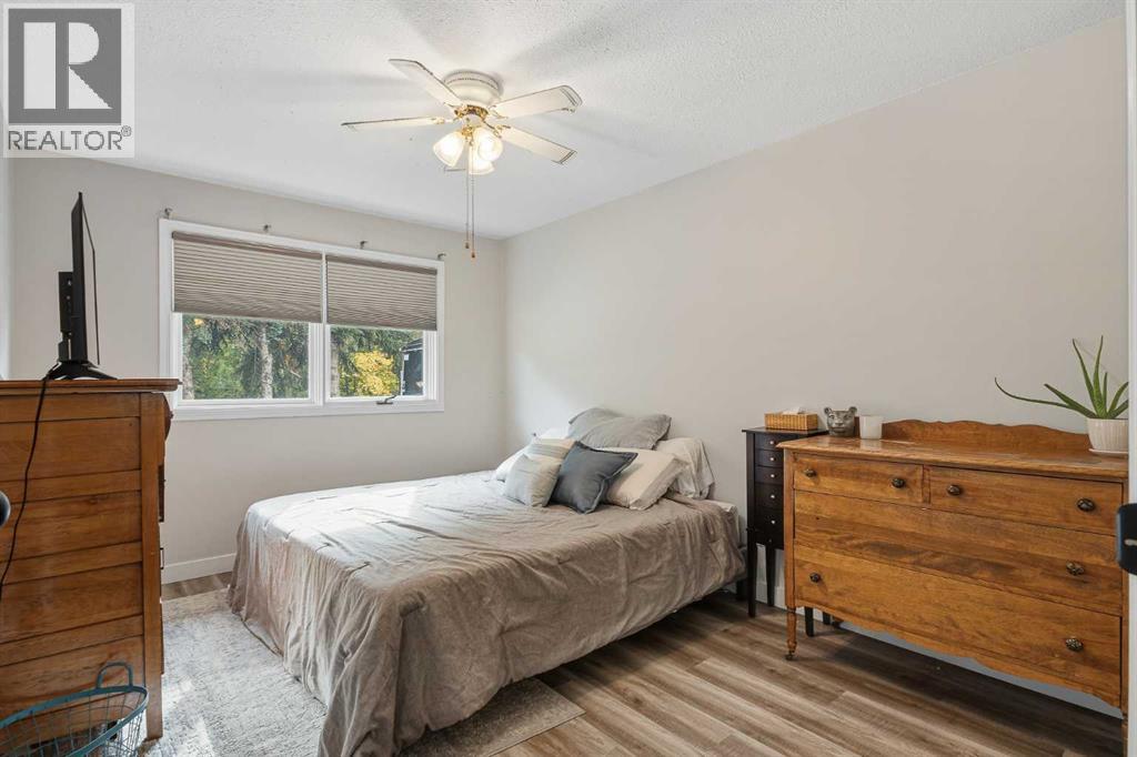 210 3 Avenue, Paradise Hill — photo 24