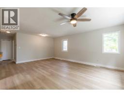 1102 20 Street S - photo 6