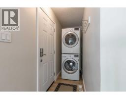 1102 20 Street S - photo 5