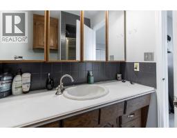 2223 42 Street S - photo 17