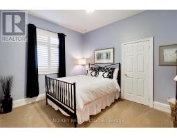 Living room - 38 Castle Drive, Barrie, ON L4N1R1 Photo 19