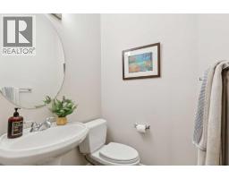 115 Couture Crescent Sw, Calgary, AB T3E7R3 Photo 17