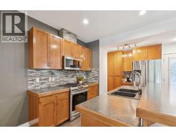 115 Couture Crescent Sw, Calgary, AB T3E7R3 Photo 15