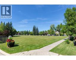 115 Couture Crescent Sw, Calgary, AB T3E7R3 Photo 35