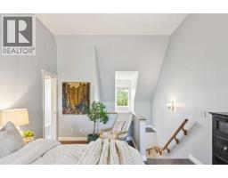 115 Couture Crescent Sw, Calgary, AB T3E7R3 Photo 26