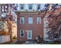 115 Couture Crescent Sw, Calgary, AB T3E7R3 Photo 31