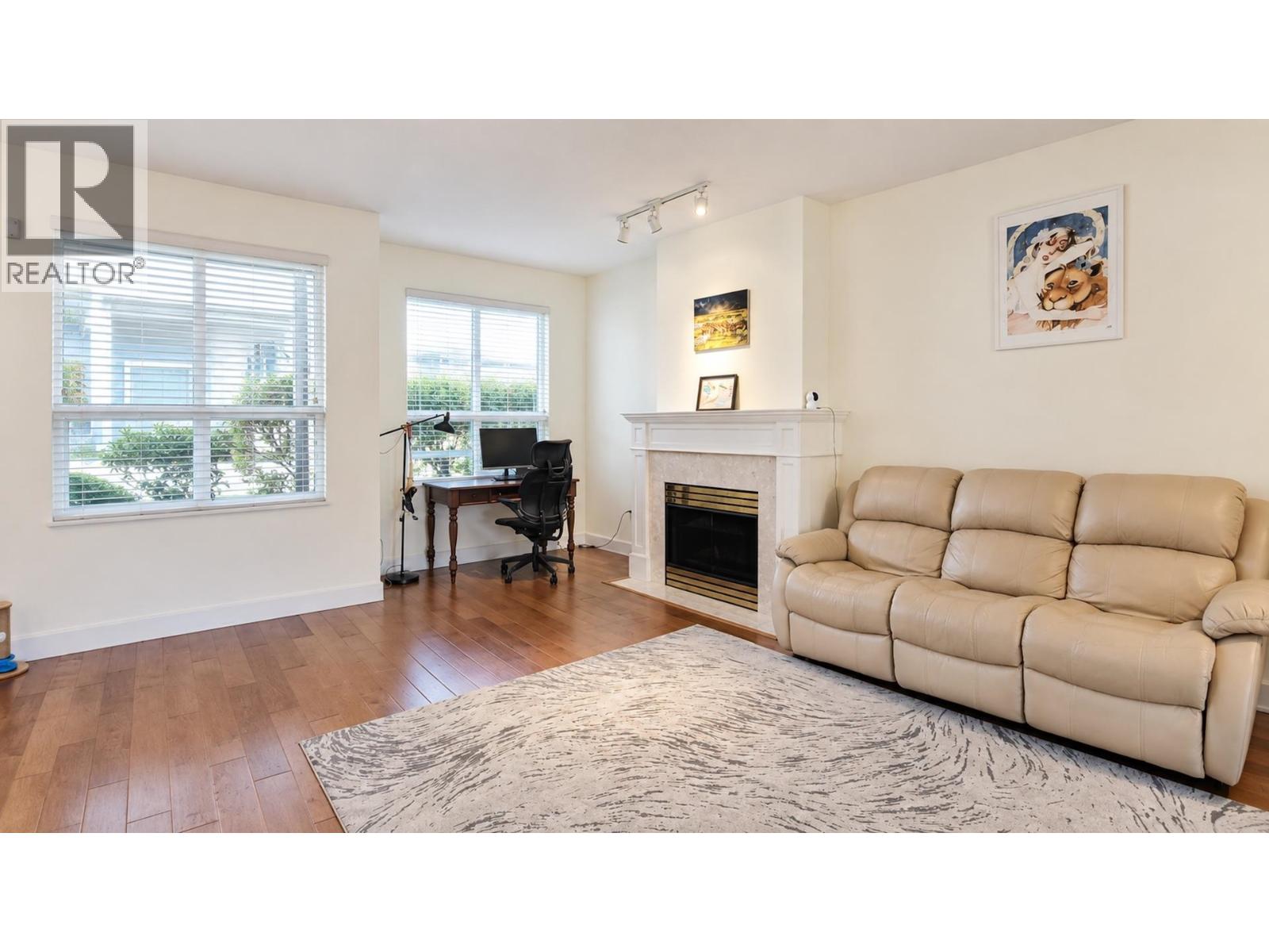408 1485 PARKWAY BOULEVARD, Coquitlam