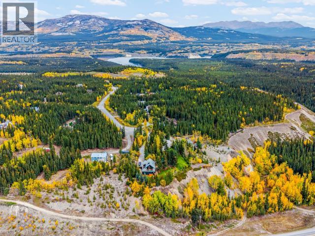 11 TOMBSTONE PLACE, Whitehorse, Yukon, Y1A5T4, Whitehorse, Yukon — photo 4 of 5