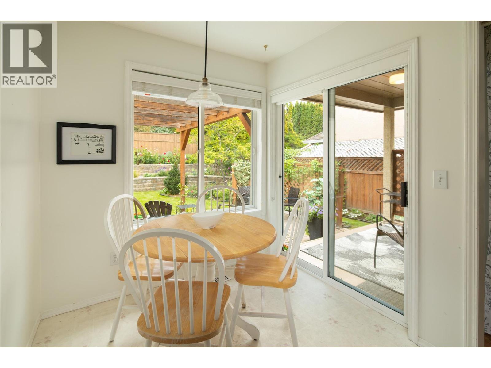1888 Porthill Drive - Image 10