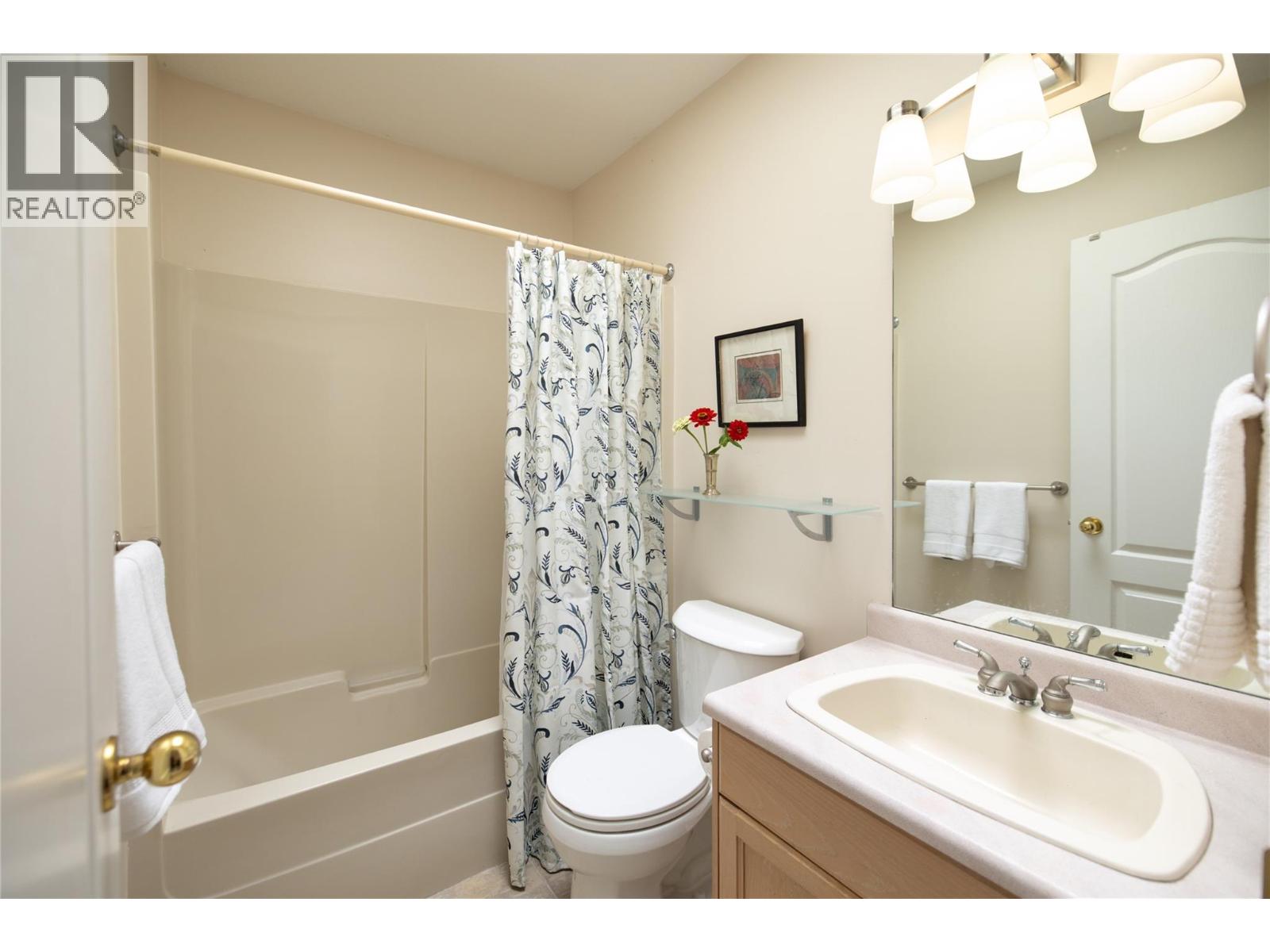 1888 Porthill Drive - Image 22