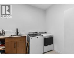 624 Bonjou Road, Kelowna, BC V1W1M5 Photo 34