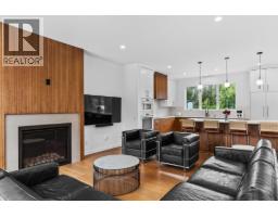 Dining room - 624 Bonjou Road, Kelowna, BC V1W1M5 Photo 6