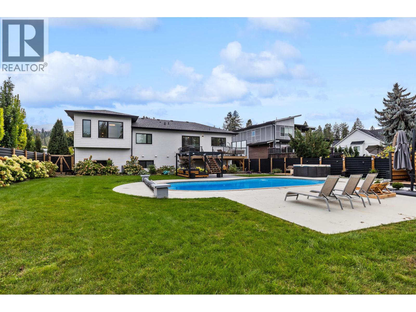  624 Bonjou Road, Kelowna