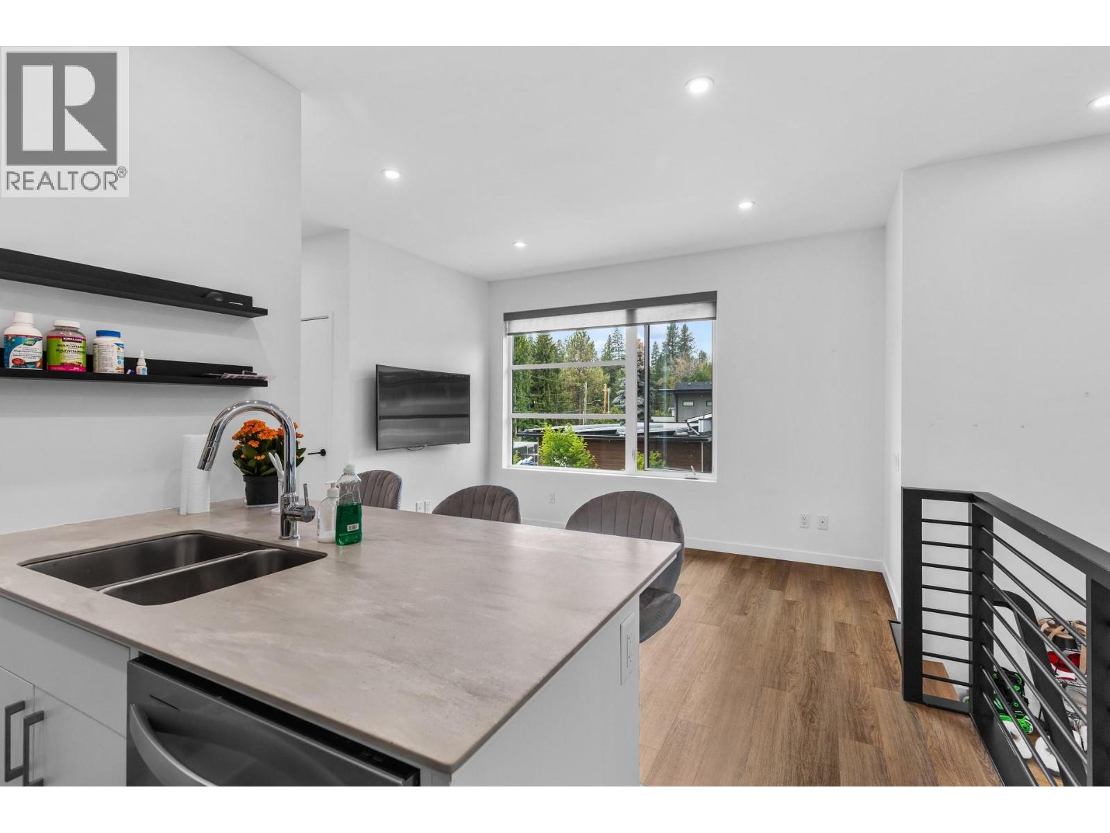  624 Bonjou Road, Kelowna