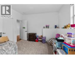 624 Bonjou Road, Kelowna, BC V1W1M5 Photo 36