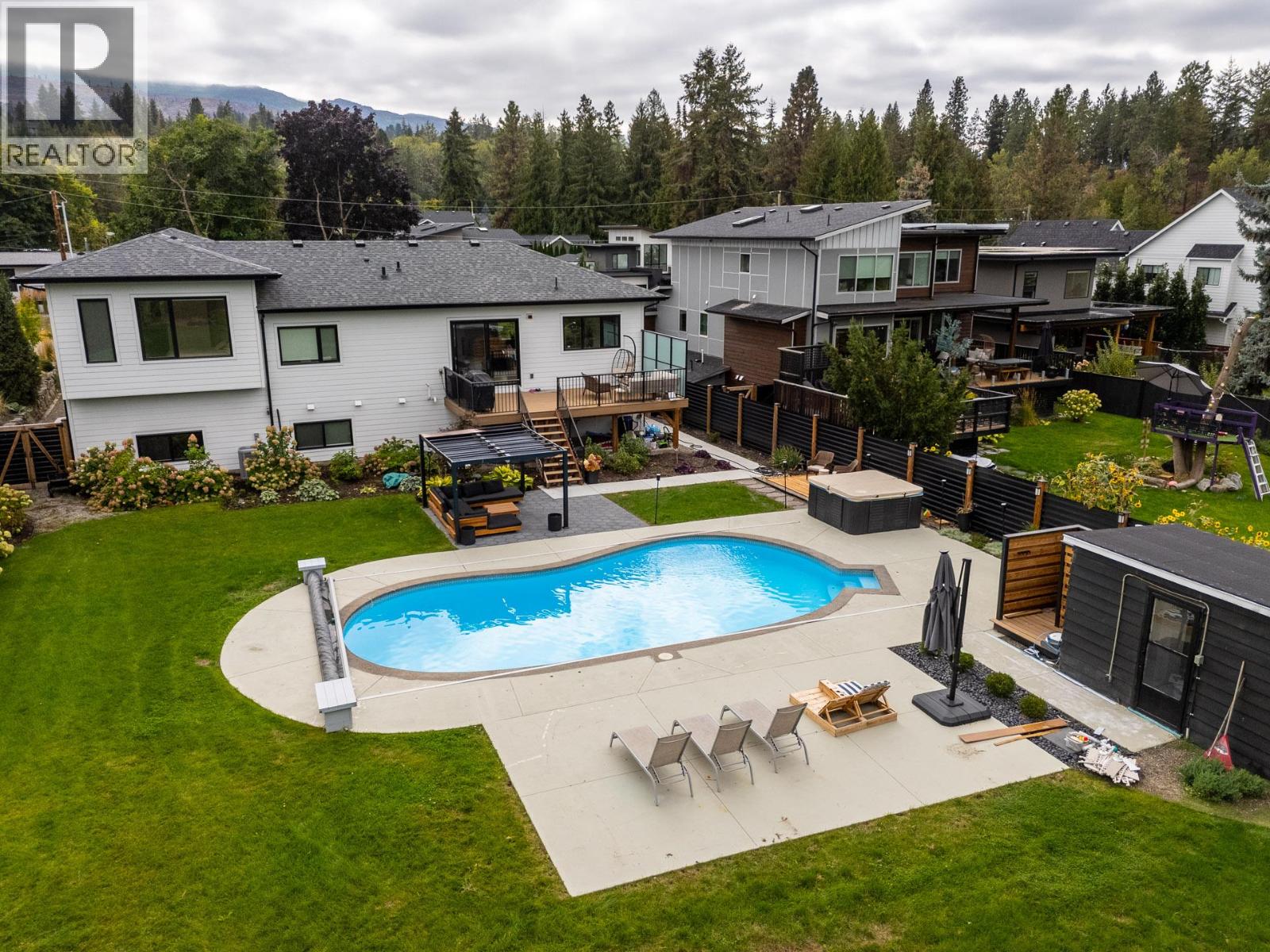  624 Bonjou Road, Kelowna