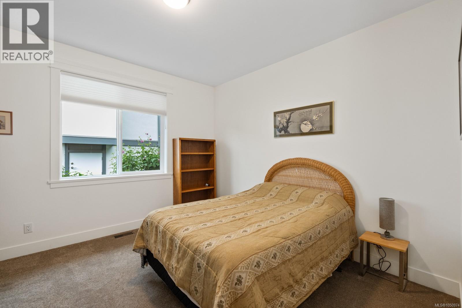 521 Mountain View Dr - Image 23