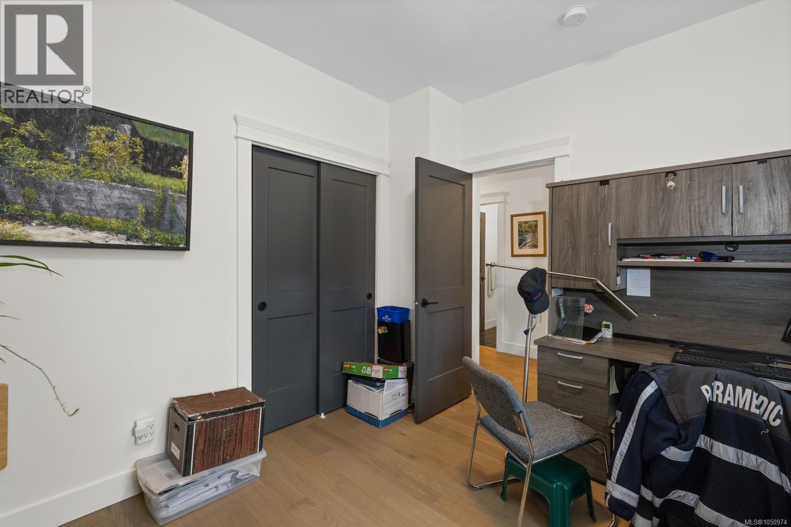 521 Mountain View Dr - Image 28