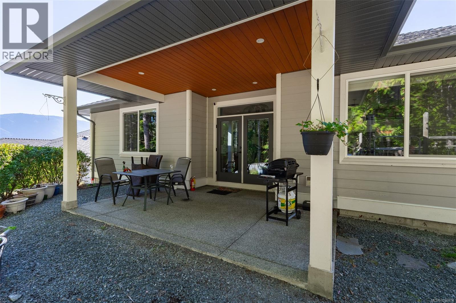 521 Mountain View Dr - 8