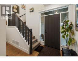 521 Mountain View Dr, Lake Cowichan, BC V0R2G1 Photo 13