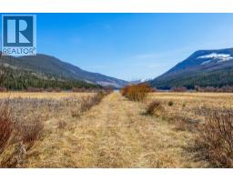 6800 Findlay Whitetail Lake Road, Fairmont Hot Springs, BC V0B1L2 Photo 18