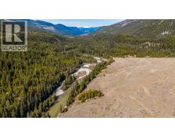 6800 Findlay Whitetail Lake Road, Fairmont Hot Springs, BC V0B1L2 Photo 8