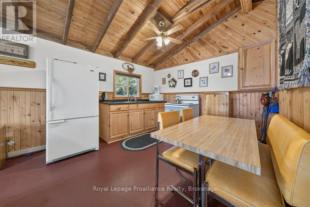1239 Chimney Point Lane, North Frontenac, ON photo 24