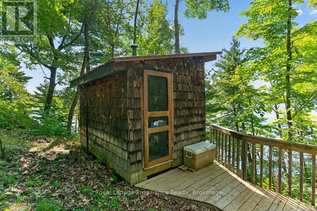 1239 Chimney Point Lane, North Frontenac, ON photo 34