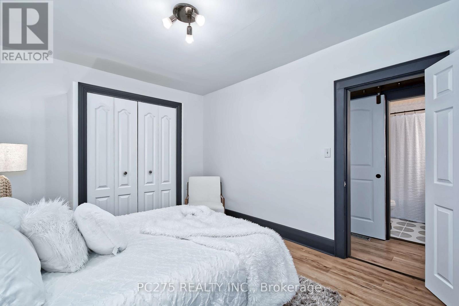 16 BARRINGTON AVENUE - Image 19