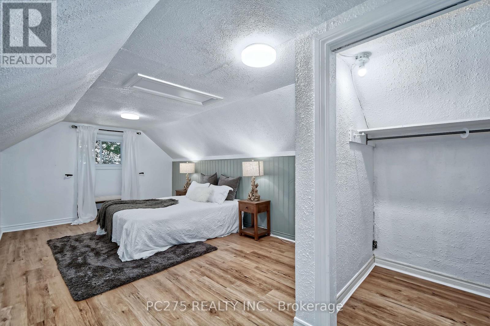 16 BARRINGTON AVENUE - Image 23