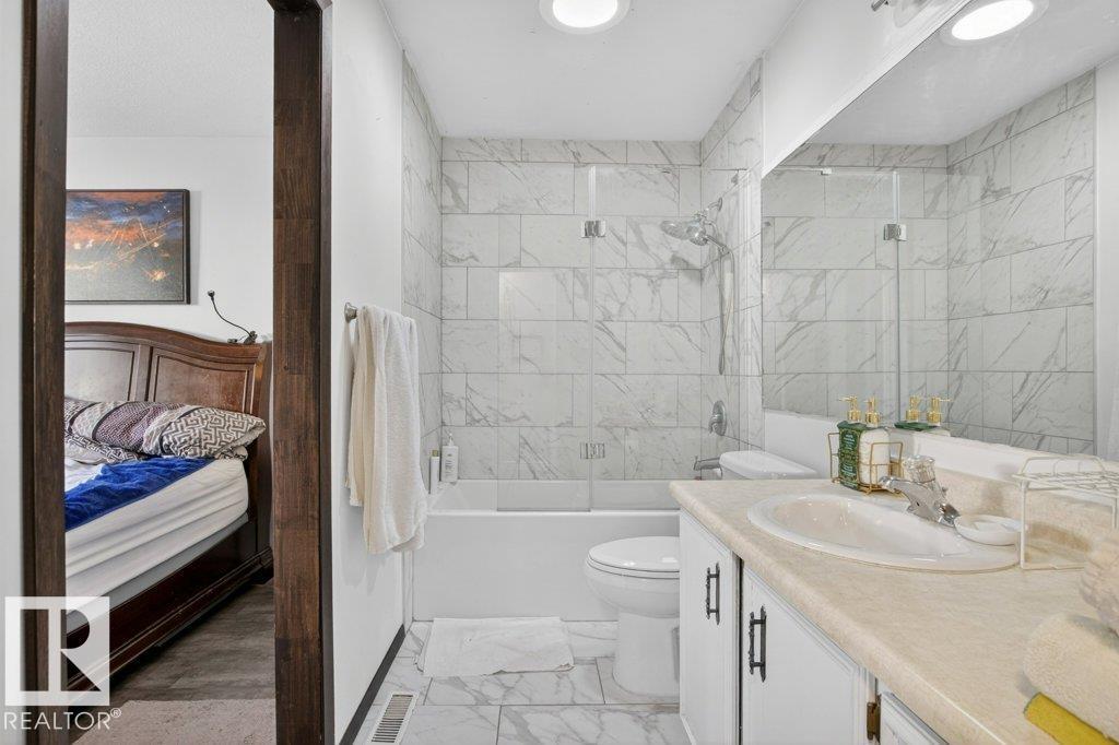 2104 145 AV NW photo 12