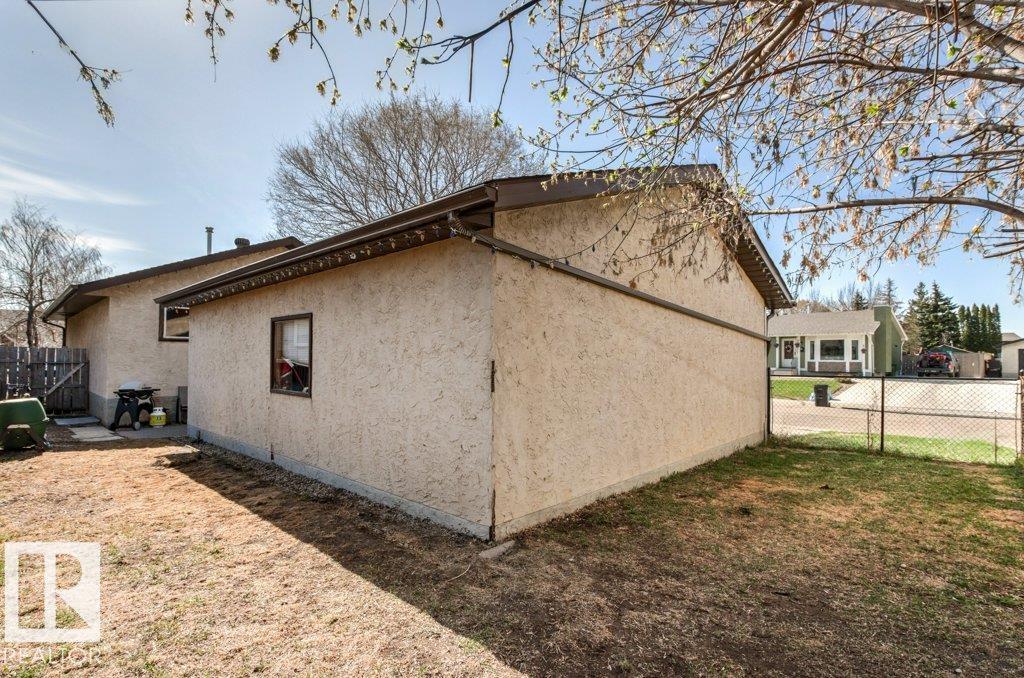 2104 145 AV NW photo 28