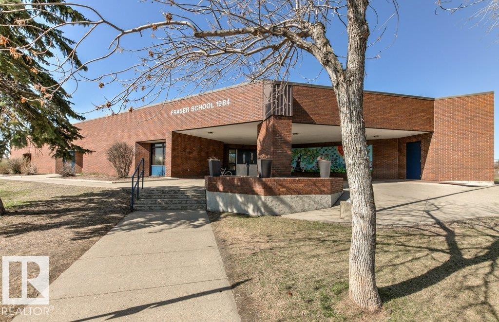 2104 145 AV NW photo 29