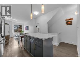 5795 Wales Street, Vancouver, BC V5R0E6 Photo 9