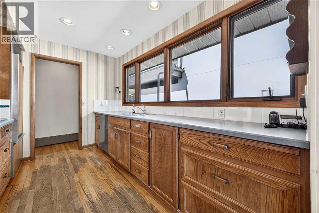 5007 14A Street SW - photo 11