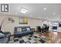 Kitchen - 157 Saratoga Close Ne, Calgary, AB T1Y7A1 Photo 7