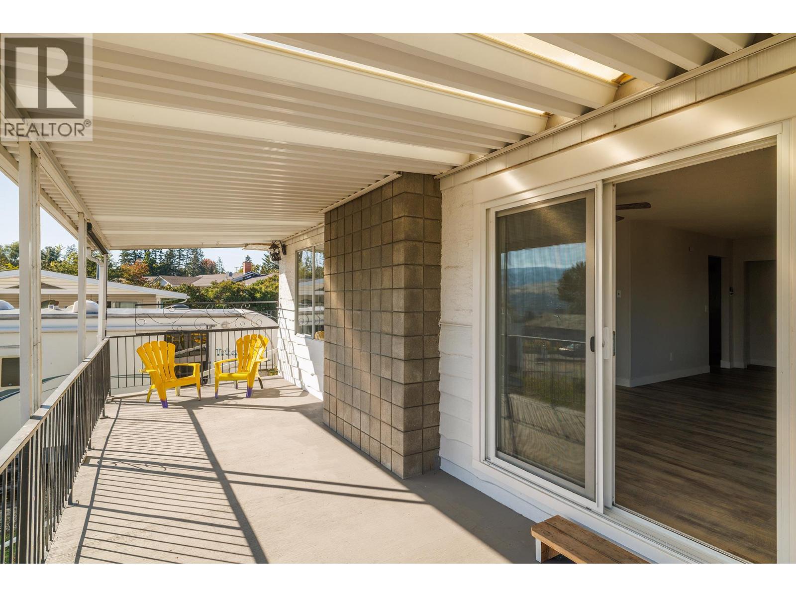 2575 Robinson Road - 16