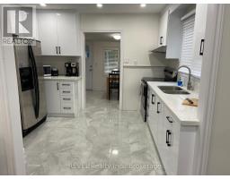 3184 Mosley Street, Wasaga Beach, ON L9Z1V4 Photo 9