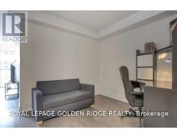 1913 - 955 Bay Street, Toronto, ON M5S2A2 Photo 9