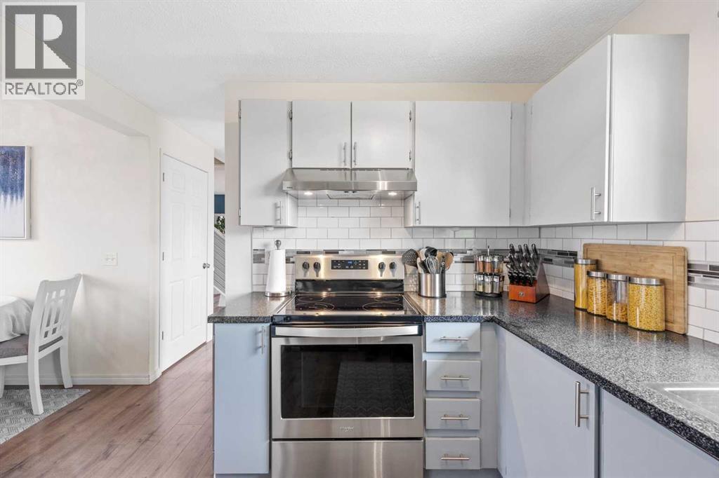 6824 43 Avenue NE - 8