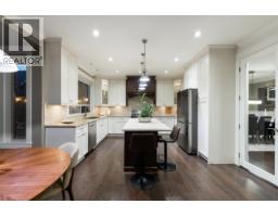 358 W 15th Street, North Vancouver, BC V7M1S5 Photo 11