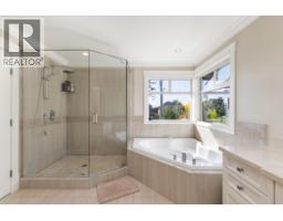 358 W 15th Street, North Vancouver, BC V7M1S5 Photo 22