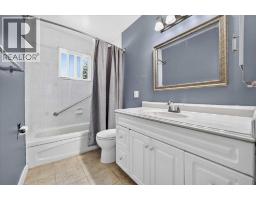 3pc Bathroom - 136 Templeview Place Ne, Calgary, AB T1Y3S2 Photo 13