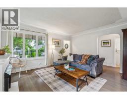 1644 16 Street SE - photo 5