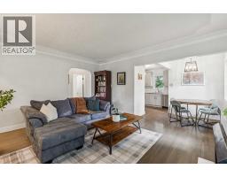 Living room - 1644 16 Street Se, Calgary, AB T2G3P7 Photo 6