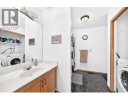 98 Country Hills Heights NW - photo 22